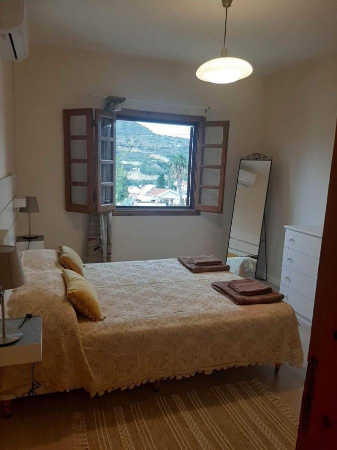 Klimataria B2 Apartment Pissouri Bagian luar foto