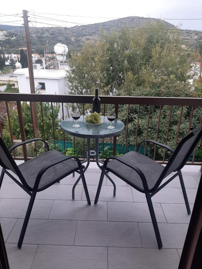 Klimataria B2 Apartment Pissouri Bagian luar foto