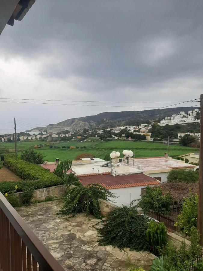 Klimataria B2 Apartment Pissouri Bagian luar foto